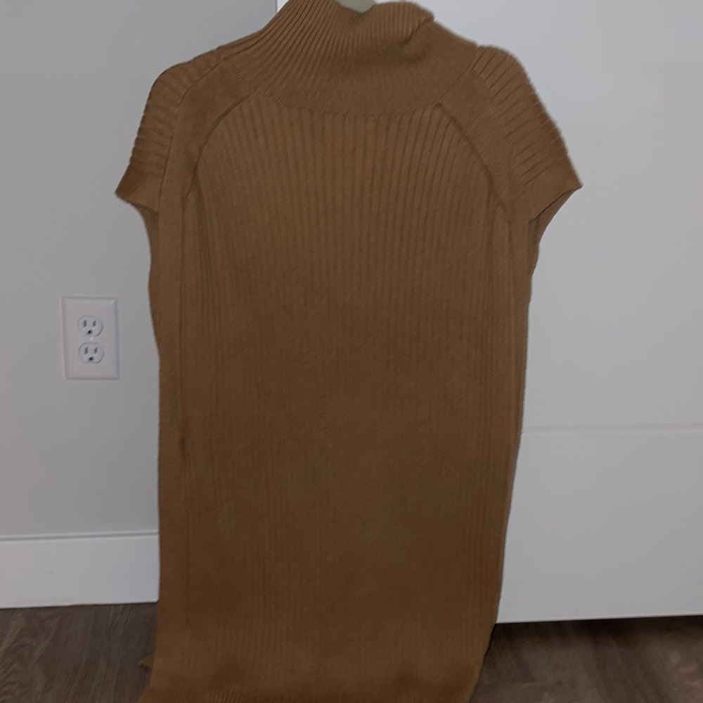 Brown long banana republic never worn sweater